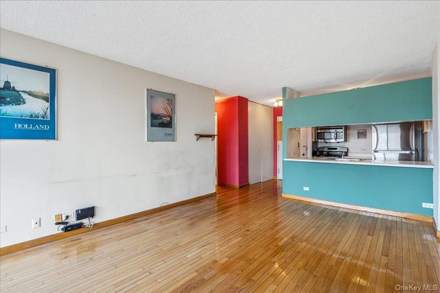 62-54 97th Place 9N, Rego Park, NY 11374