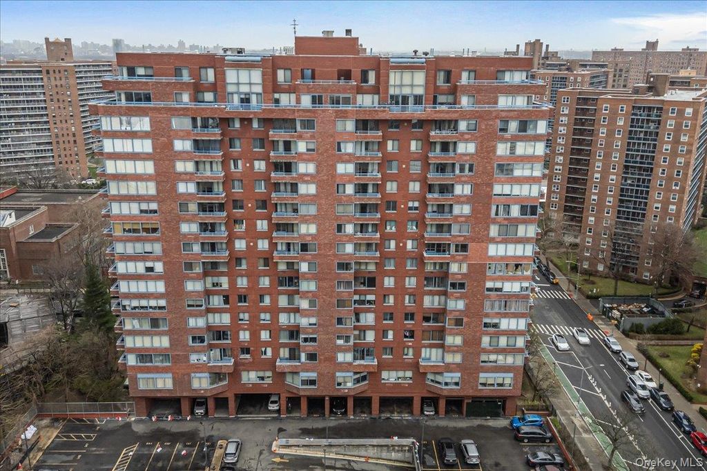 62-54 97th Place 9N, Rego Park, NY 11374