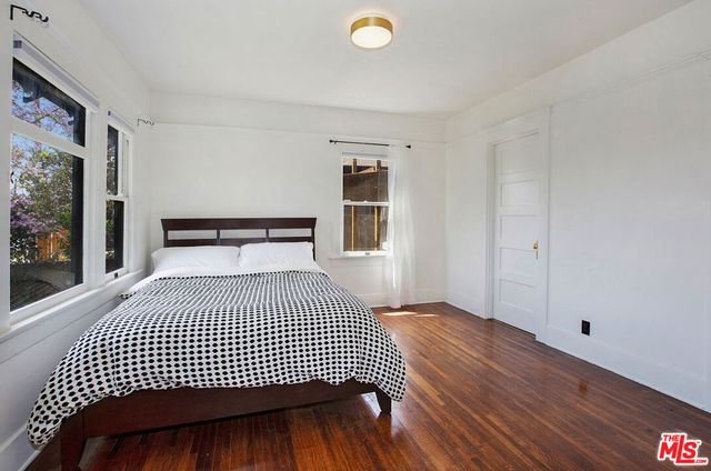 1421 N Alvarado Street, Los Angeles, CA 90026