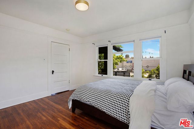 1421 N Alvarado Street, Los Angeles, CA 90026