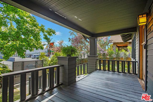 1421 N Alvarado Street, Los Angeles, CA 90026