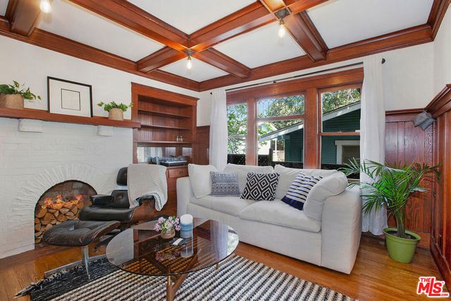 1421 N Alvarado Street, Los Angeles, CA 90026