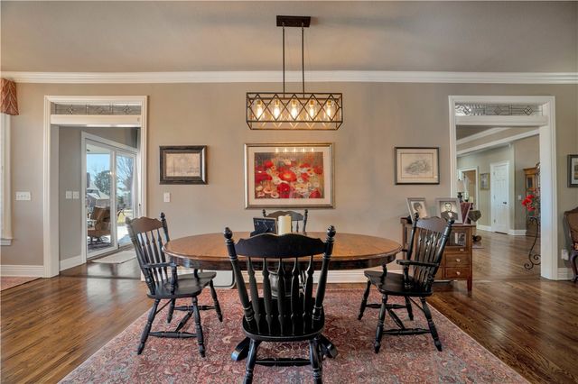 137 Woodcliff Road, Springdale, AR 72764