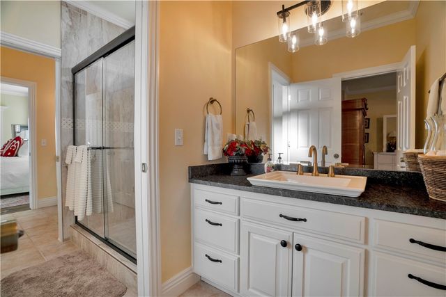 137 Woodcliff Road, Springdale, AR 72764