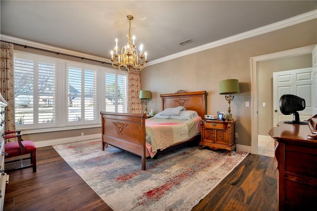 137 Woodcliff Road, Springdale, AR 72764