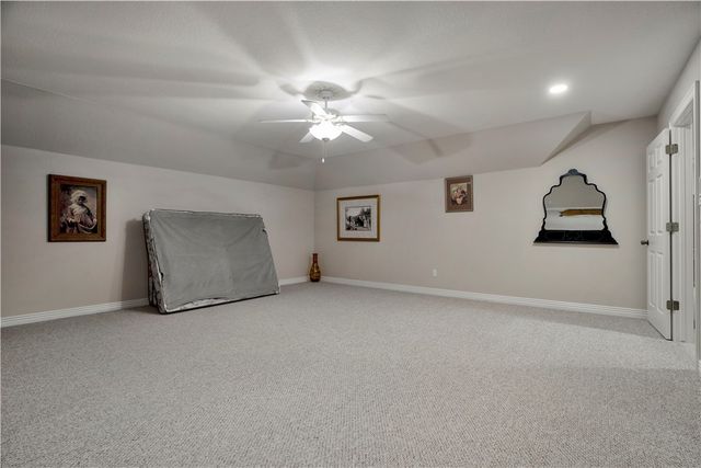 137 Woodcliff Road, Springdale, AR 72764