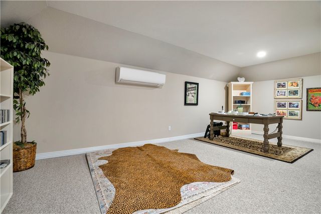 137 Woodcliff Road, Springdale, AR 72764