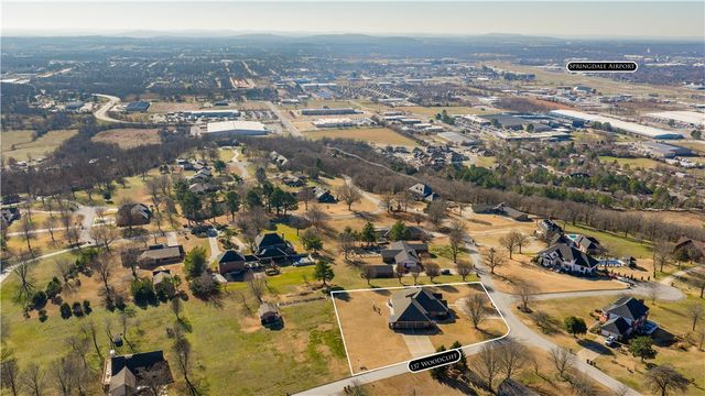 137 Woodcliff Road, Springdale, AR 72764