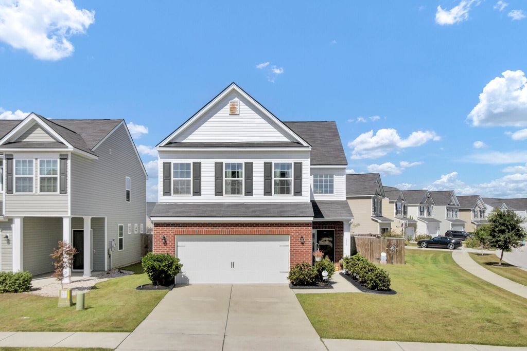 200 Firewheel Court, Summerville, SC 29486