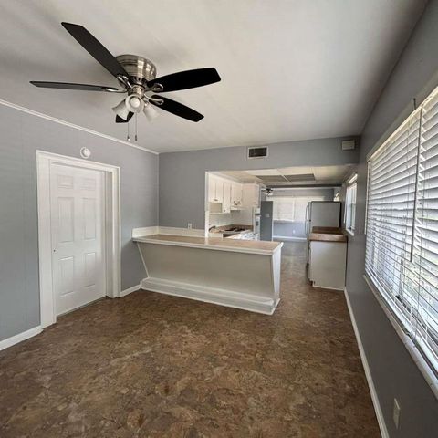 4300 72ND AVENUE N, Pinellas Park, FL 33781
