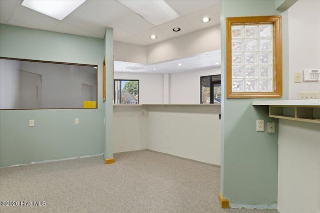 107 E Vernon Avenue, Kinston, NC 28501