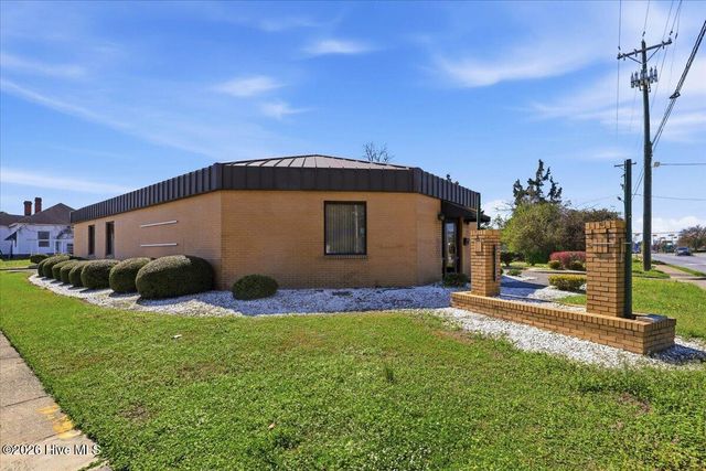 107 E Vernon Avenue, Kinston, NC 28501