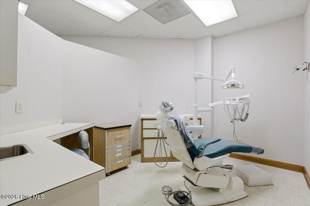 107 E Vernon Avenue, Kinston, NC 28501