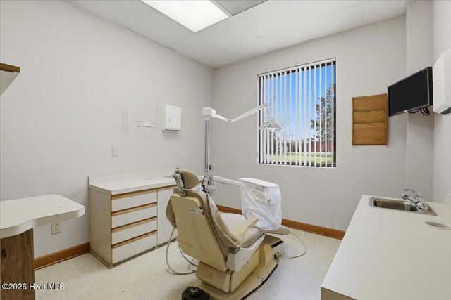 107 E Vernon Avenue, Kinston, NC 28501