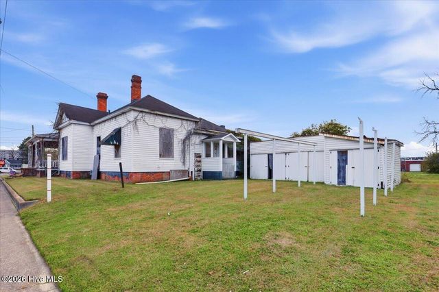 107 E Vernon Avenue, Kinston, NC 28501