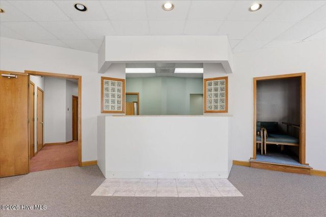 107 E Vernon Avenue, Kinston, NC 28501