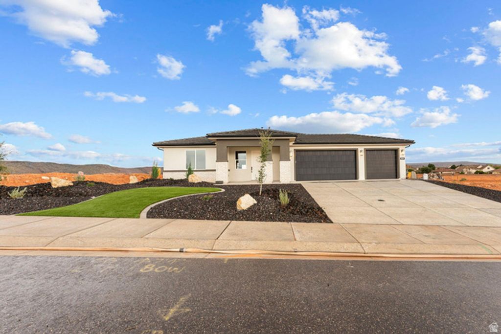 3835 W 2570 S, Hurricane, UT 84737