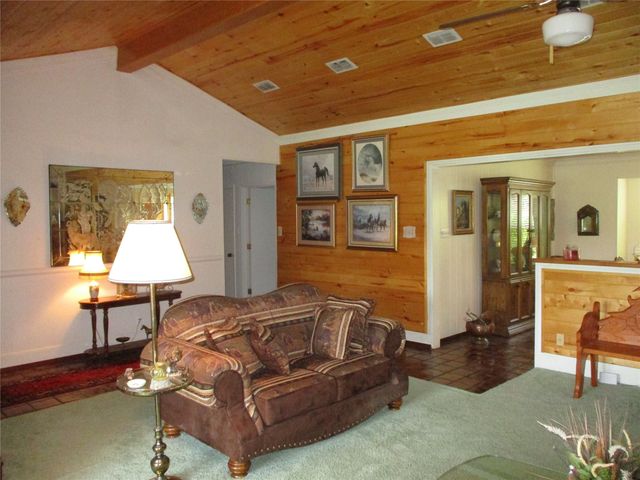 6243 STATE HIGHWAY 276, Point, TX 75472