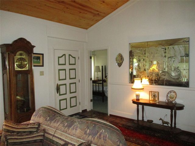 6243 STATE HIGHWAY 276, Point, TX 75472