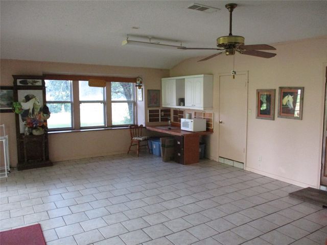 6243 STATE HIGHWAY 276, Point, TX 75472