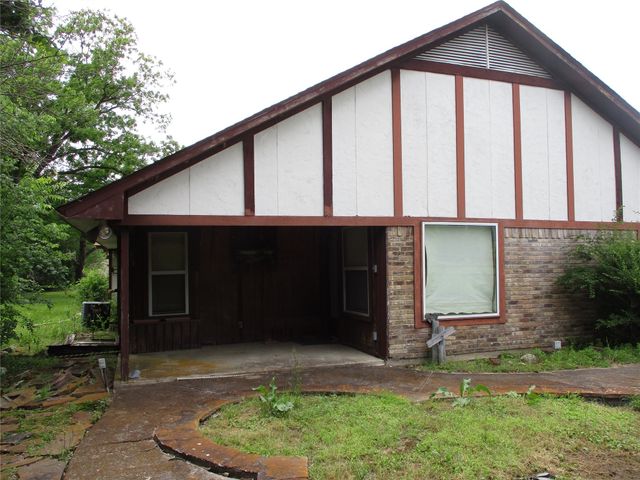 6243 STATE HIGHWAY 276, Point, TX 75472