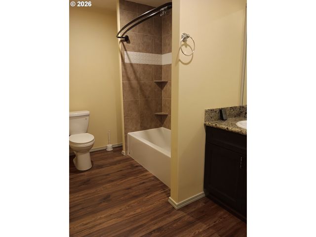 6495 E St, Bay City, OR 97107