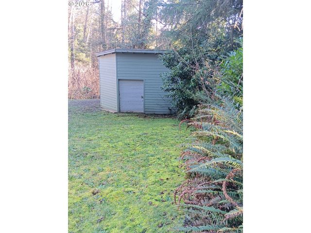 6495 E St, Bay City, OR 97107