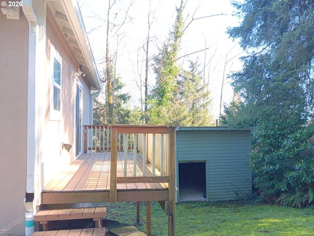 6495 E St, Bay City, OR 97107