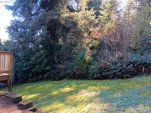 6495 E St, Bay City, OR 97107