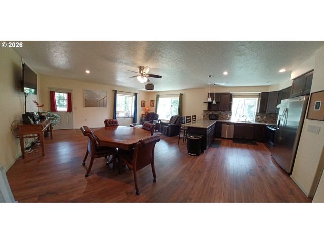 6495 E St, Bay City, OR 97107