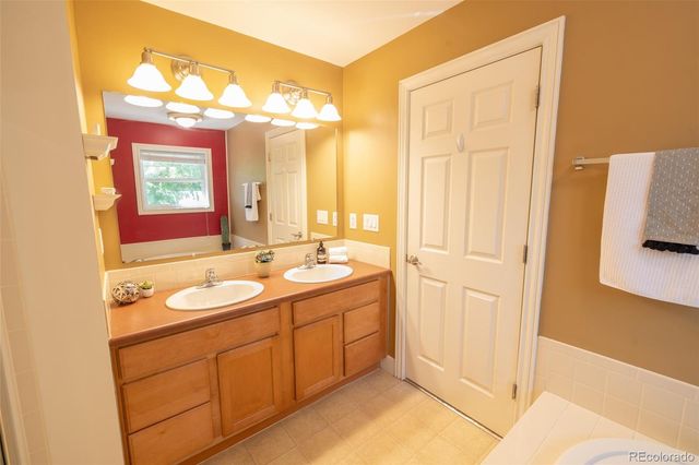 4395 E Jewell 5, Denver, CO 80222