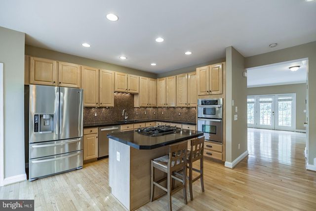 2807 MARYWOOD OAKS LN, Vienna, VA 22181