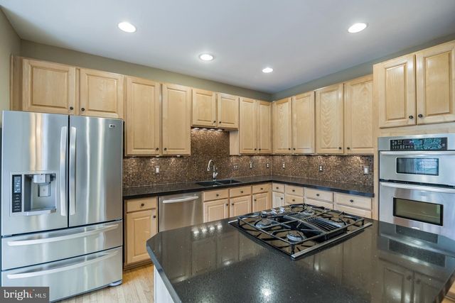 2807 MARYWOOD OAKS LN, Vienna, VA 22181