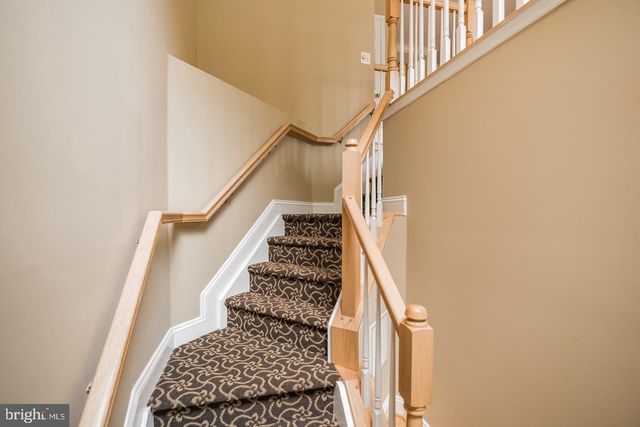 2807 MARYWOOD OAKS LN, Vienna, VA 22181
