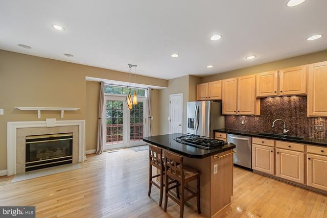 2807 MARYWOOD OAKS LN, Vienna, VA 22181