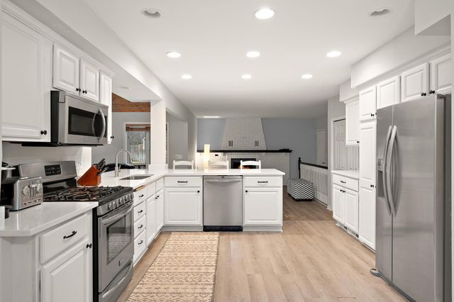 7493 Berkshire Way, Maple Grove, MN 55311