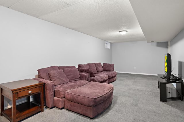 7493 Berkshire Way, Maple Grove, MN 55311