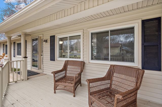 7493 Berkshire Way, Maple Grove, MN 55311