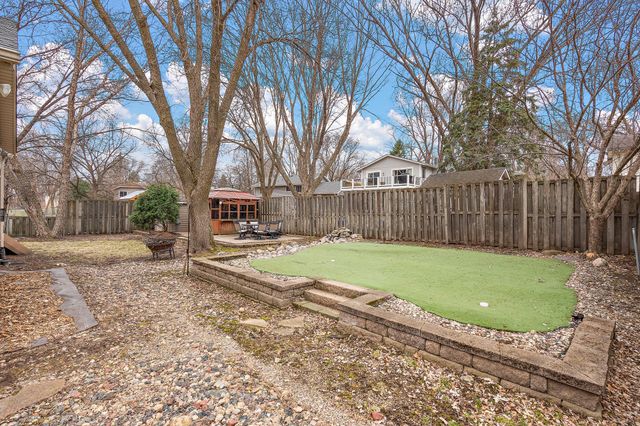 7493 Berkshire Way, Maple Grove, MN 55311