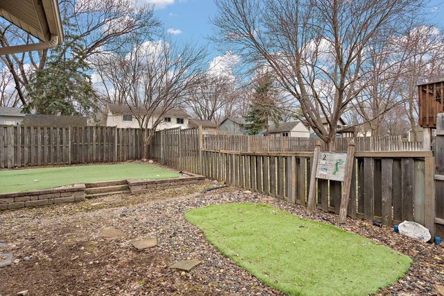 7493 Berkshire Way, Maple Grove, MN 55311