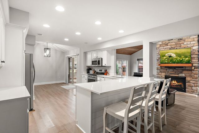 7493 Berkshire Way, Maple Grove, MN 55311