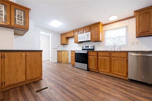 18270 State Highway 28, Ola, AR 72853