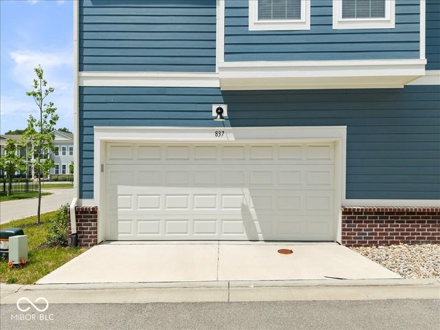 837 Templeton Drive, Carmel, IN 46032