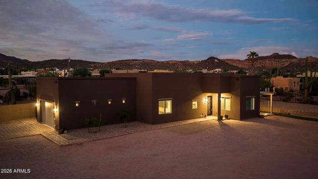 4921 N WOLVERINE PASS Road, Apache Junction, AZ 85119