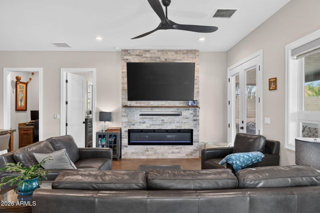 4921 N WOLVERINE PASS Road, Apache Junction, AZ 85119