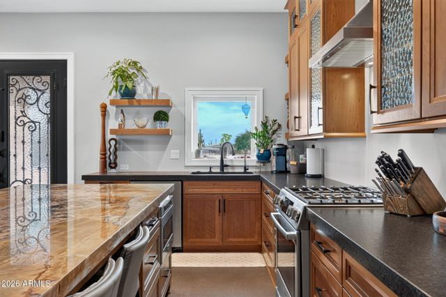 4921 N WOLVERINE PASS Road, Apache Junction, AZ 85119