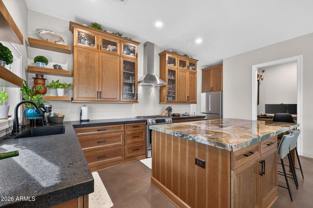 4921 N WOLVERINE PASS Road, Apache Junction, AZ 85119