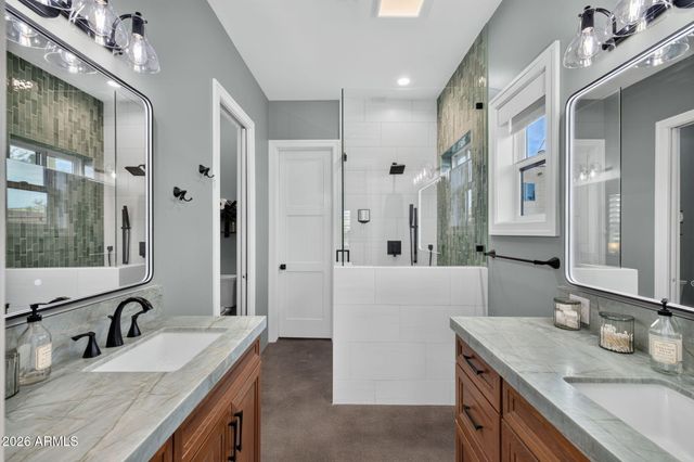 4921 N WOLVERINE PASS Road, Apache Junction, AZ 85119