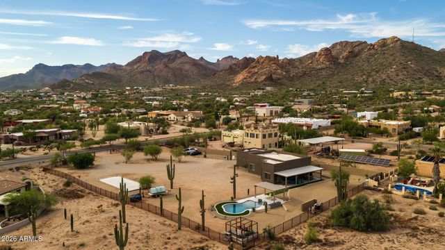 4921 N WOLVERINE PASS Road, Apache Junction, AZ 85119