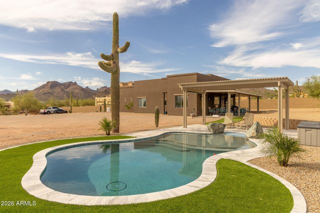 4921 N WOLVERINE PASS Road, Apache Junction, AZ 85119